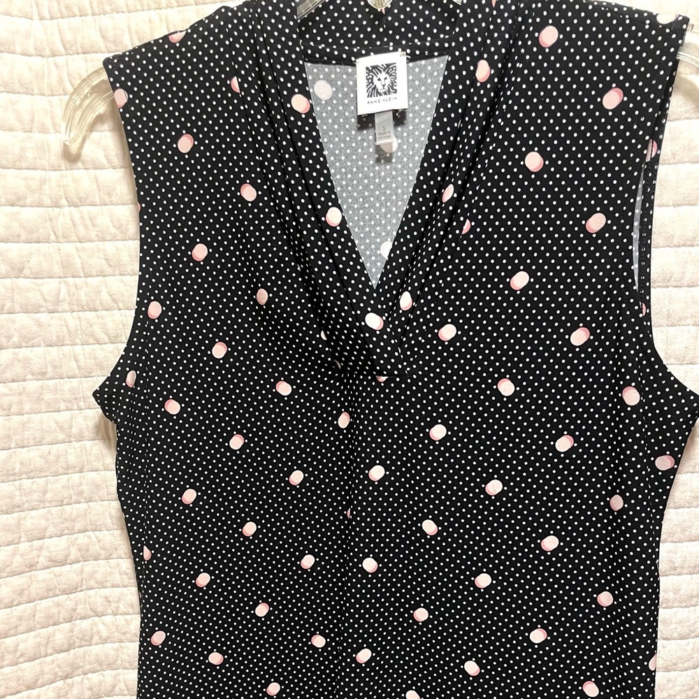 Ann Klein Polka Dot Sleeveless Top, Measurements are a Size Medium, Black & Pink